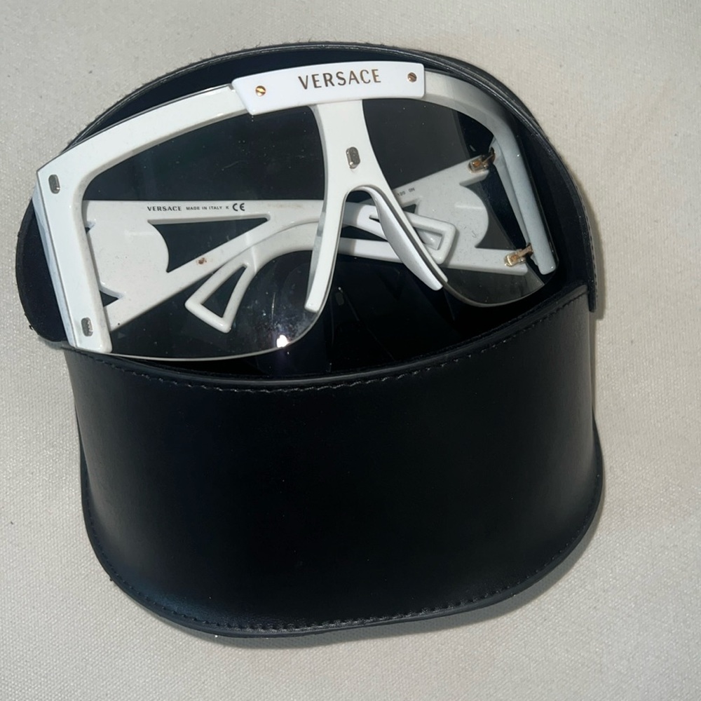 VERSACE SUNGLASSES